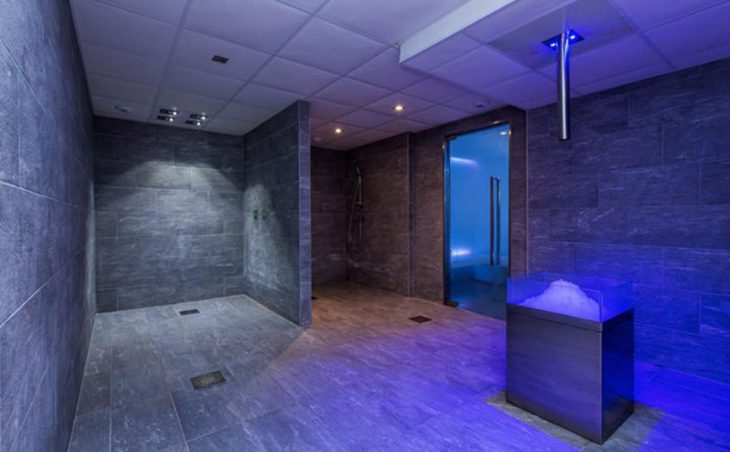 Front de Neige Residence in La Plagne , France image 8 